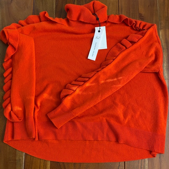 Cinq á Sept Cashmere Turtleneck - Picture 1 of 5